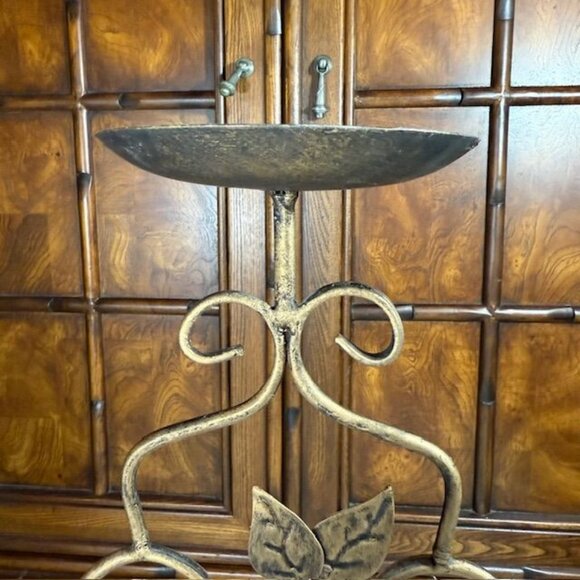 NWOT Baroque Leaf Metal Antiqued Bronze Finished Candle Holder - Picture 7 of 12